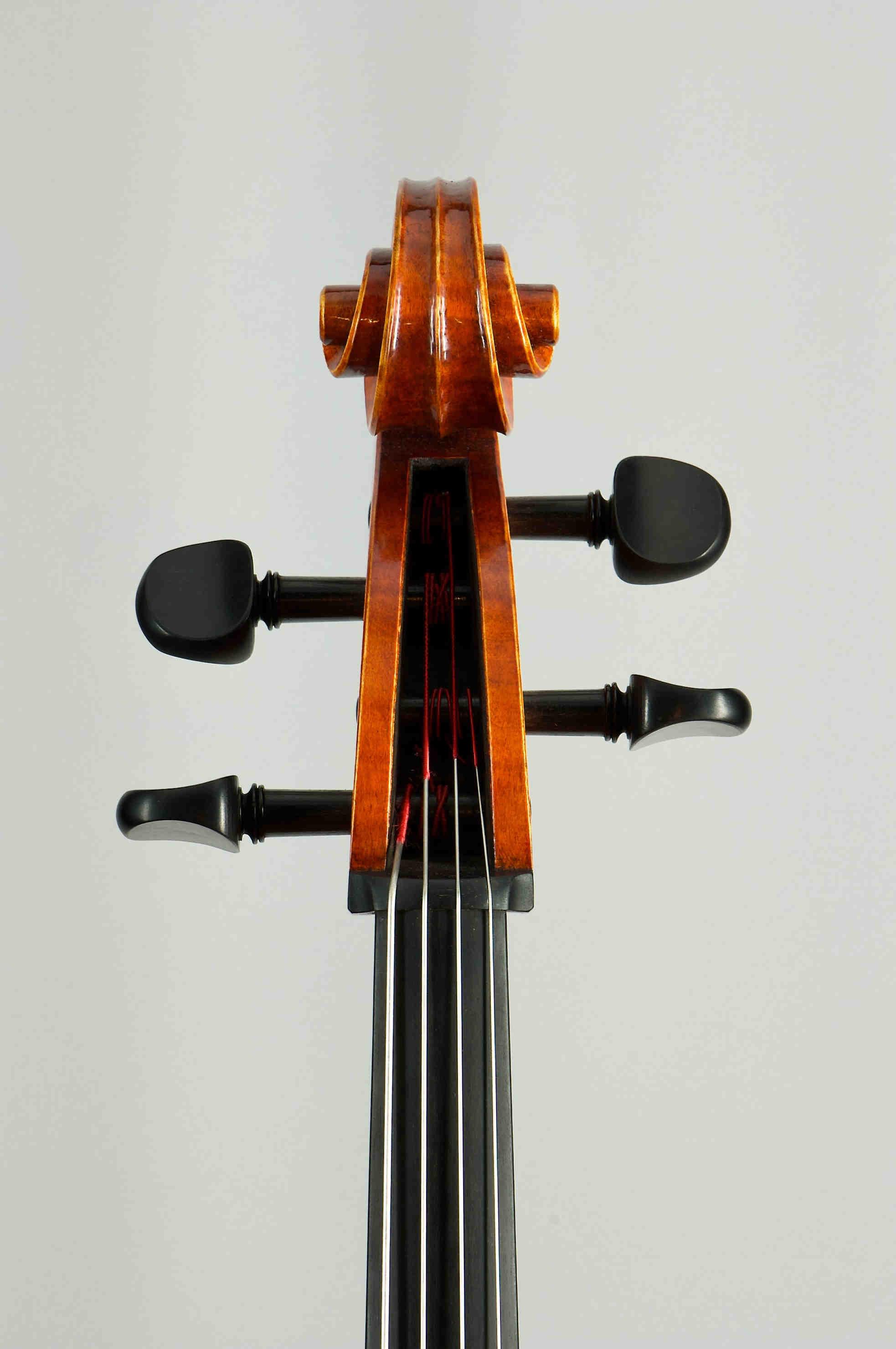 Violončelo D.Montagnana