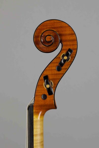 built after the Model of A. Stradivari's "Mediceo" 1716